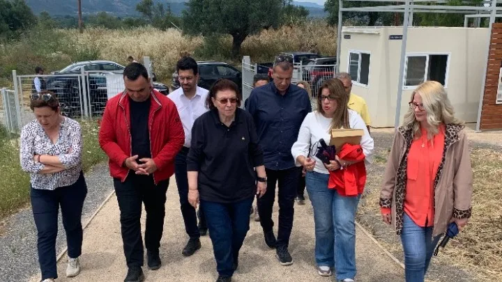 Η Υπουργός Πολιτισμού Λίνα Μενδώνη στη Σπάρτη: Ο Μνημειακός Πλούτος της Πόλης Μετατρέπεται σε Κινητήρια Δύναμη Ανάπτυξης