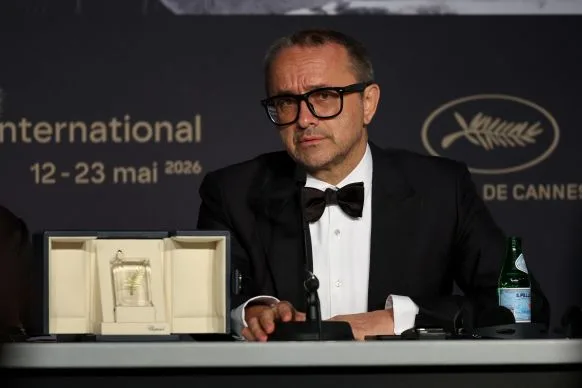 Στις Κάννες, ο Ρώσος σκηνοθέτης Αντρέι Ζβιάγκιντσεφ κέρδισε το Μεγάλο Βραβείο και από σκηνής απηύθυνε έκκληση στον Πούτιν να τερματίσει τον πόλεμο στην Ουκρανία