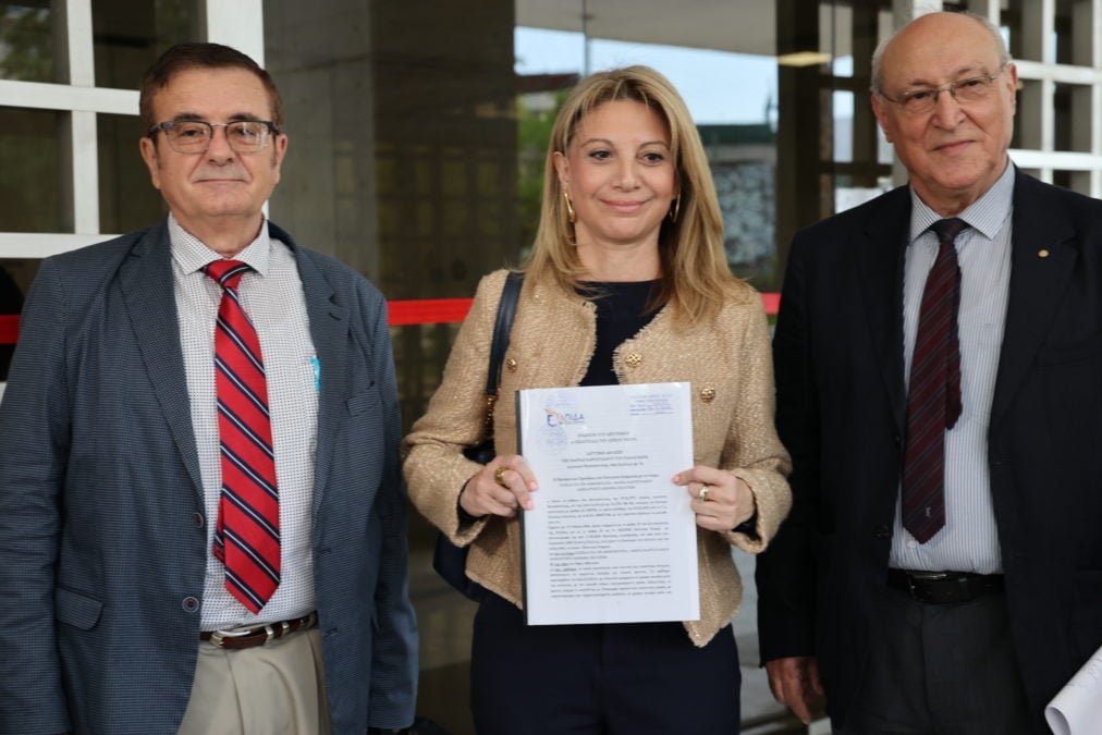 Μαρία Καρυστιανού: Κατέθεσε την ιδρυτική διακήρυξη του κόμματος «Ελπίδα για τη Δημοκρατία» – «Να