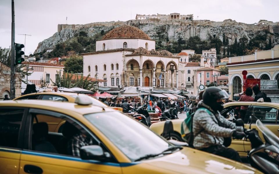 Αντίθετες Τάσεις στην Κατανάλωση Καυσίμων: Μείωση Βενζίνης, Άνοδος Ντίζελ Κίνησης τον Μάιο