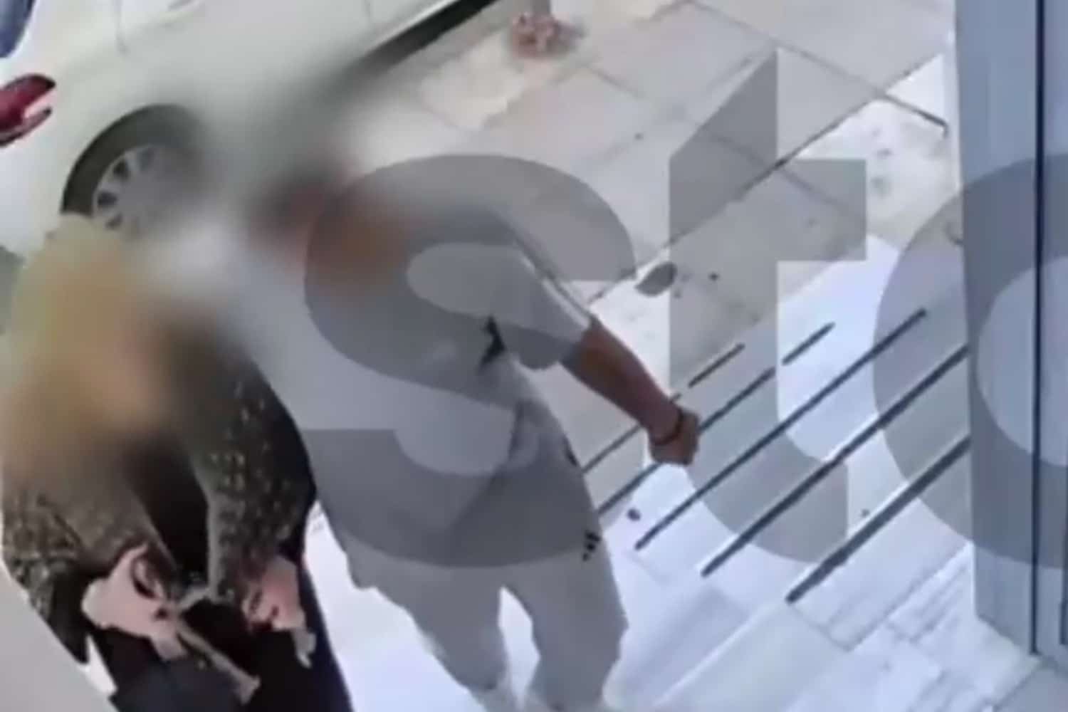 Σοκαριστική Ληστεία στον Νέο Κόσμο: Διέρρηξαν Διαμέρισμα Airbnb μέσα σε Τρία Δευτερόλεπτα – Βίντεο-Ντοκουμέντο