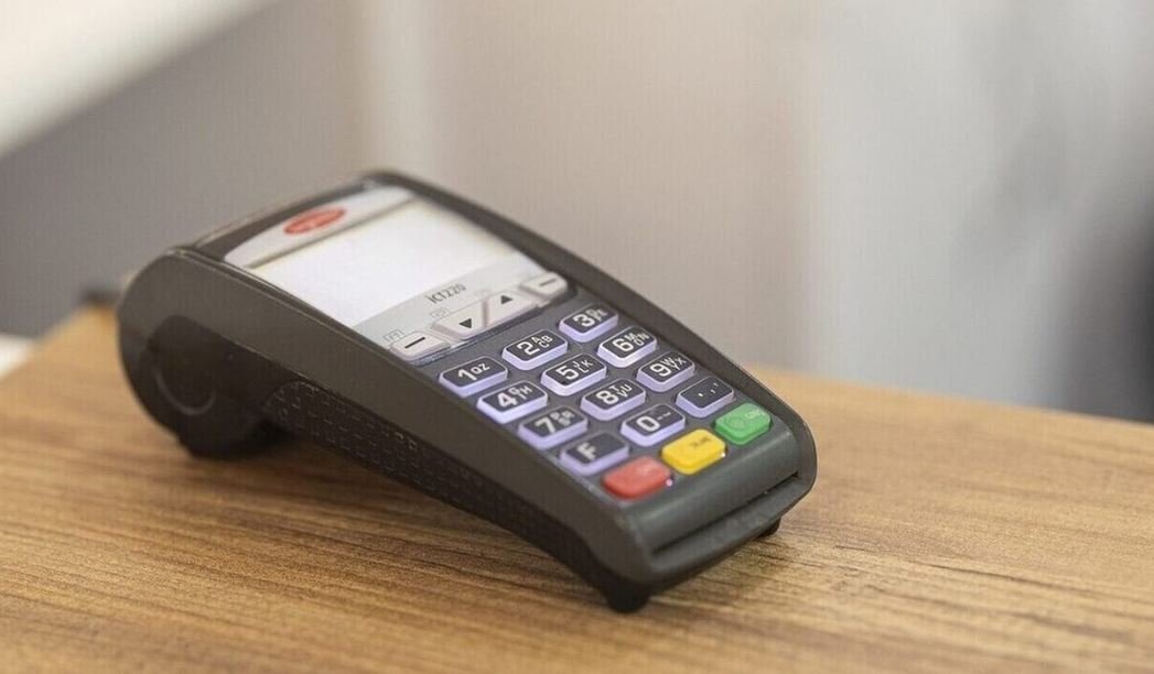 Η ΑΑΔΕ σε Νέο Σαφάρι Ελέγχων: Στο Φως Αδήλωτα POS από το Εξωτερικό και «Αόρατες» Συναλλαγές