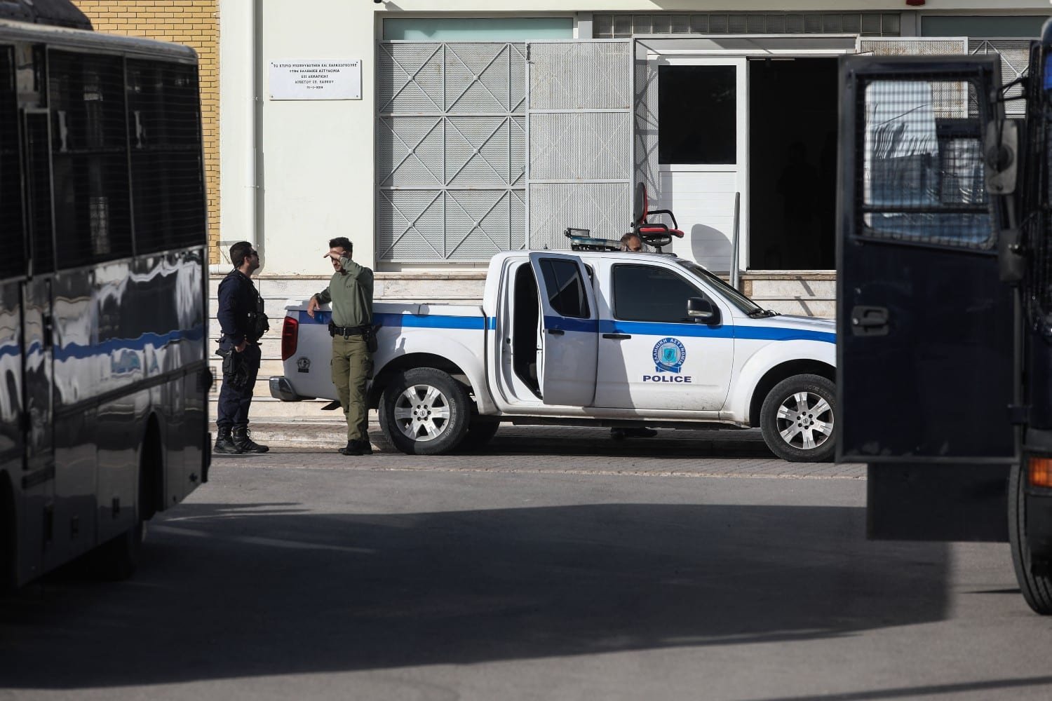 Σημαντική Αστυνομική Επιχείρηση για Κλοπές στην Εύβοια: Φαίνεται οι Πρώτες Συλλήψεις, σύμφωνα με Αναφορές