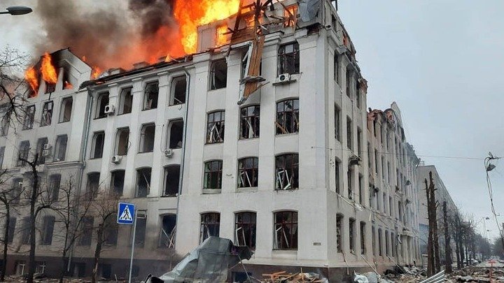 Ουκρανία: Τουλάχιστον 15 νεκροί και δεκάδες τραυματίες από εκτεταμένες ρωσικές επιθέσεις