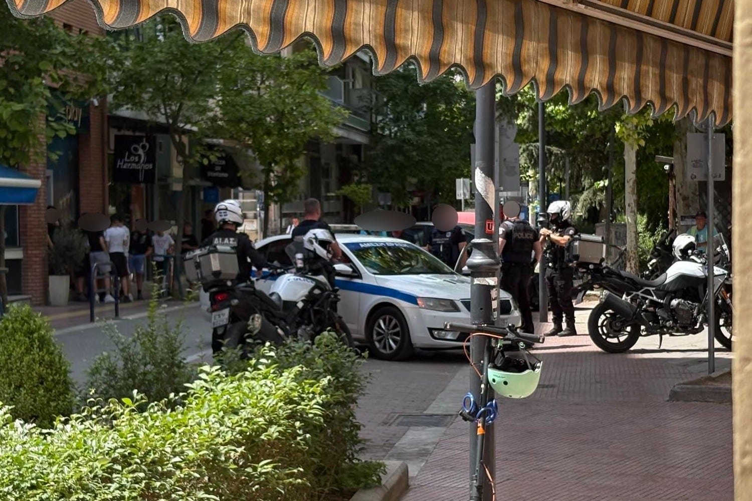 Συναγερμός στη Λάρισα: Επεισόδιο με μαχαίρι στο κέντρο της πόλης – Προσαγωγές από την ΕΛ.ΑΣ.