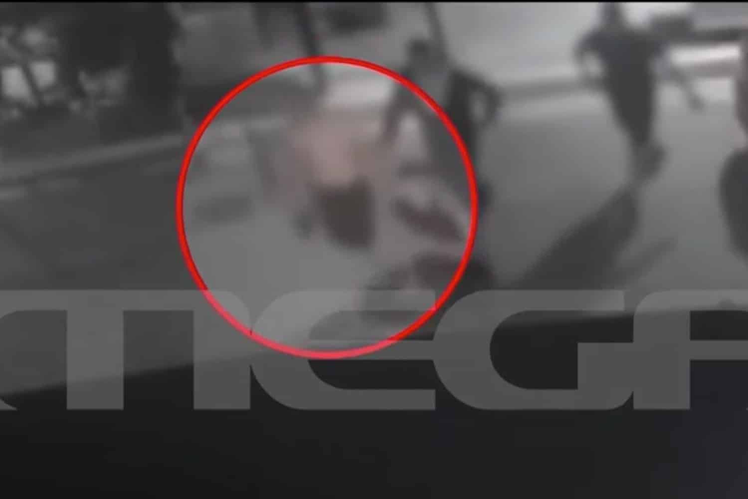 Παιανία: Σοκαριστικό βίντεο καταγράφει άγρια επίθεση με ρόπαλα σε ανηλίκους – 17χρονος στο νοσοκομείο