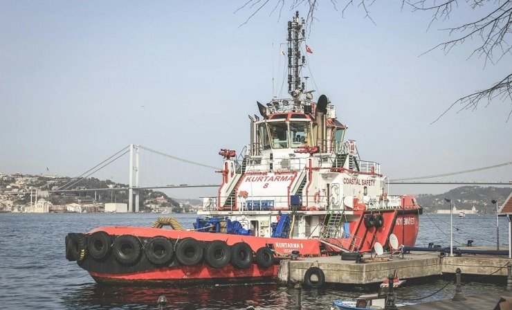 Τραγικό Συμβάν στη Μαύρη Θάλασσα: Επίθεση σε Τουρκικό Αλιευτικό Βόρεια της Κριμαίας, Ένας Νεκρός και Τέσσερις Τραυματίες