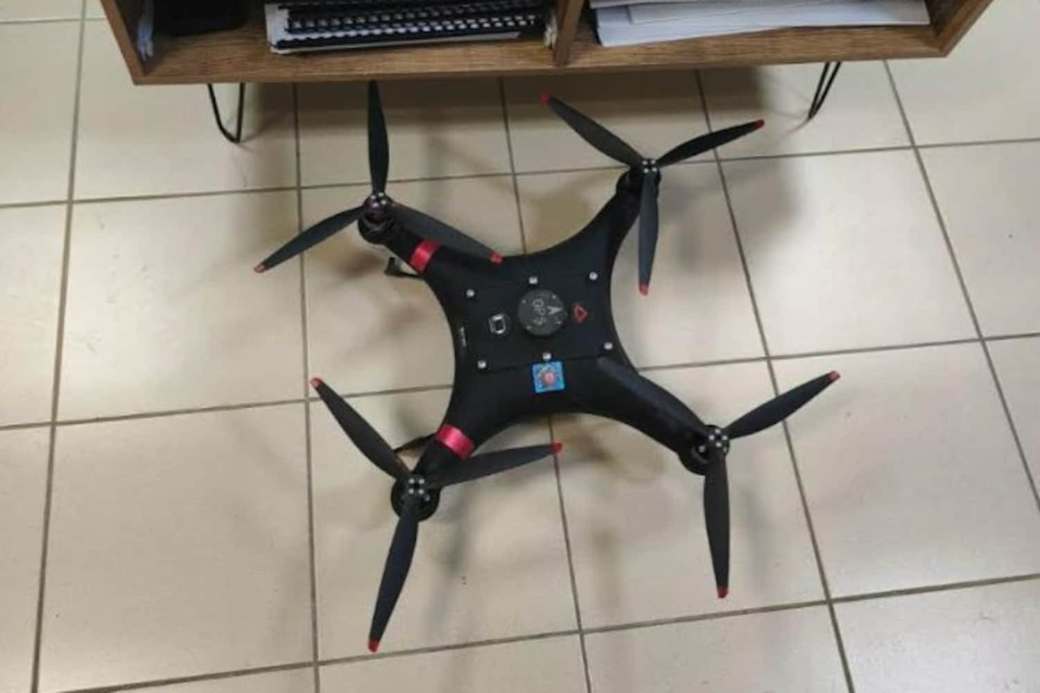 Χανιά: Drone εντοπίστηκε να μεταφέρει εργαλεία απόδρασης, κινητά και μαχαίρι στις φυλακές Αγιάς