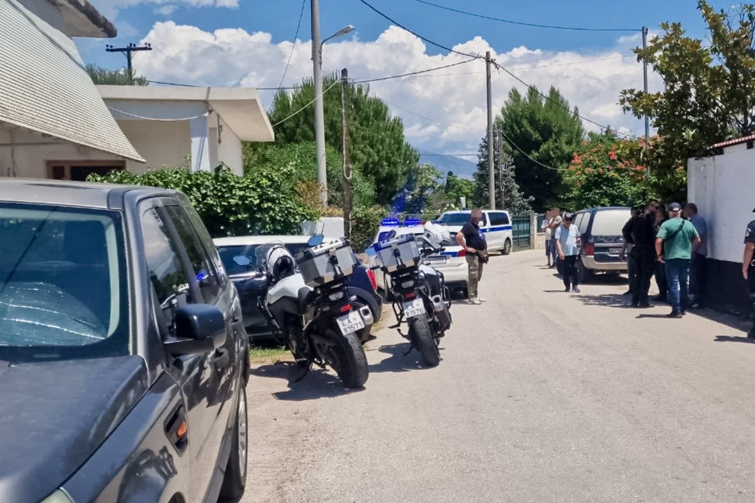 Αίγιο: Σκοτεινά Μυστήρια στη Διπλή Δολοφονία – Ο Σύντροφος της Μητέρας, 65 ετών, στο Νοσοκομείο και οι Αμείωτες Αμφιβολίες