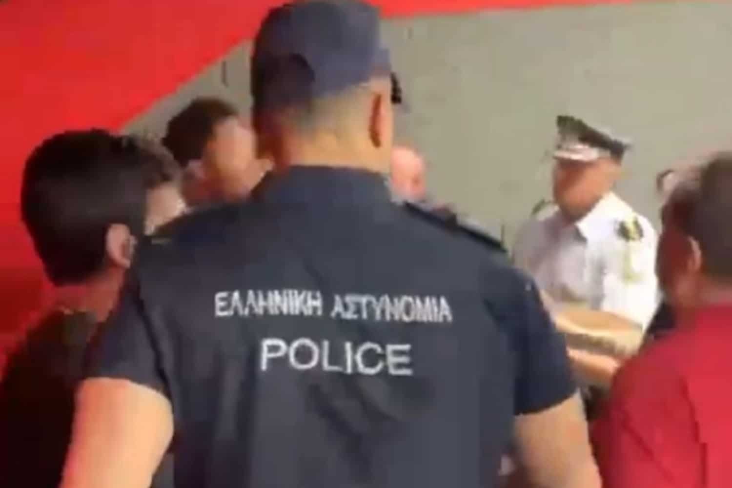 Σοβαρά Επεισόδια στο ΣΕΦ: Σύγκρουση παικτών Παναθηναϊκού με ΜΑΤ μετά τον τελικό – Οι ισχυρισμοί του Ολυμπιακού