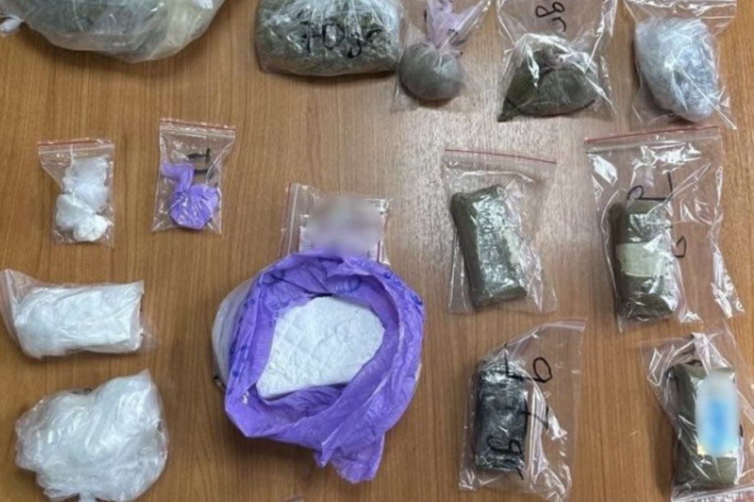 Εξαρθρώθηκε Συμμορία Διακίνησης Ναρκωτικών στο Αγρίνιο: 4 Συλλήψεις και Μεγάλες Κατασχέσεις