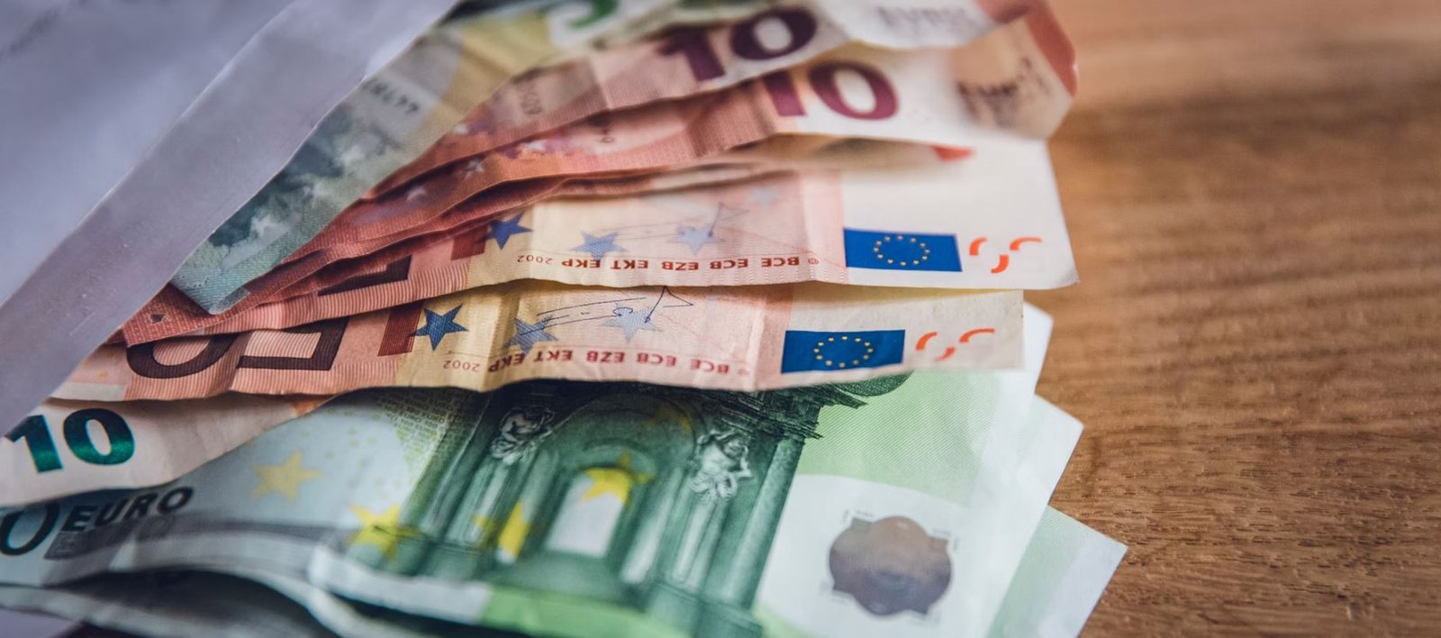 e-ΕΦΚΑ & ΔΥΠΑ: Αναλυτικός Οδηγός Πληρωμών έως 3 Ιουλίου – Όλοι οι Δικαιούχοι και τα Ποσά