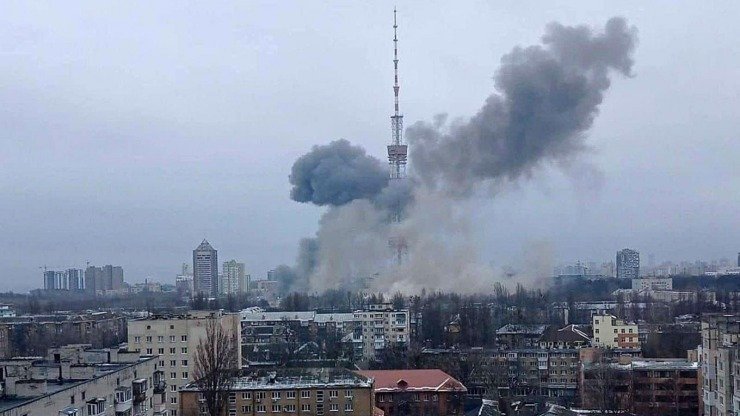 Ουκρανία: Μαζικά ρωσικά πλήγματα εναντίον του Κιέβου