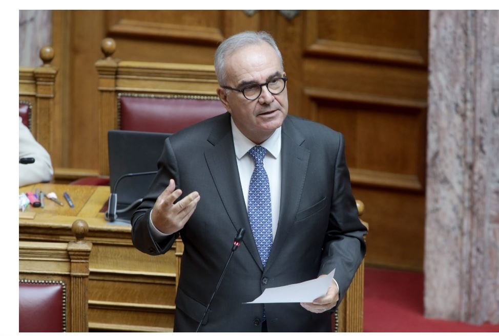 Νίκος Παπαθανάσης: Η απάντηση στο ΠΑΣΟΚ για την πορεία έργων και κονδυλίων του Ταμείου Ανάκαμψης