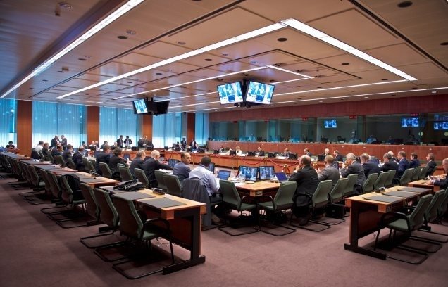Σφοδρή Αντιπαράθεση για τον Προϋπολογισμό Μαμούθ της ΕΕ: Η Γερμανία Ζητά “Ψαλίδι” 400 Δισ. Ευρώ