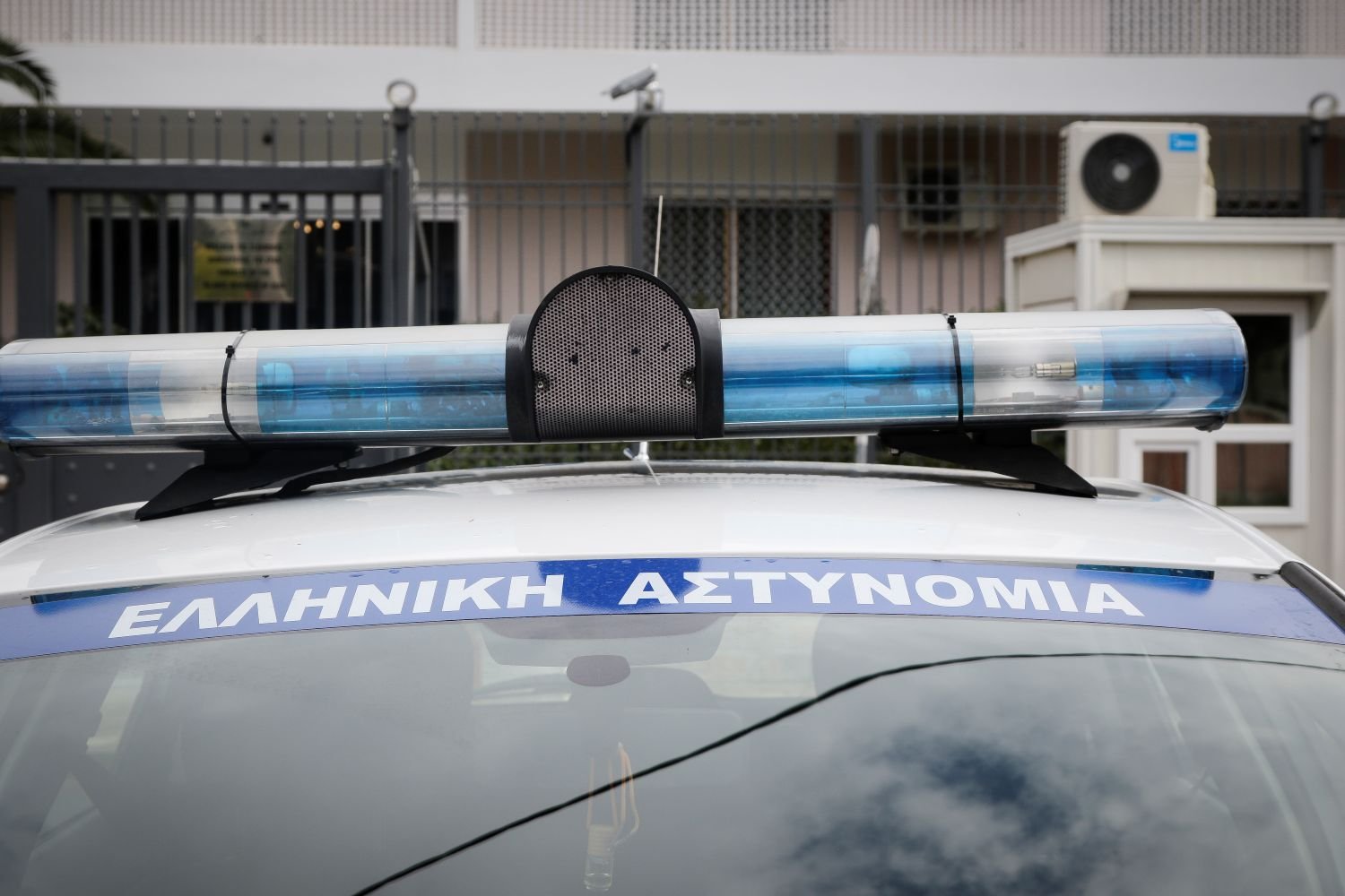 Σοκαριστική Υπόθεση στο Ηράκλειο: 42χρονη Βασάνιζε και Κρατούσε Κλειδωμένη 55χρονη, Καταγράφοντας τις Πράξεις της