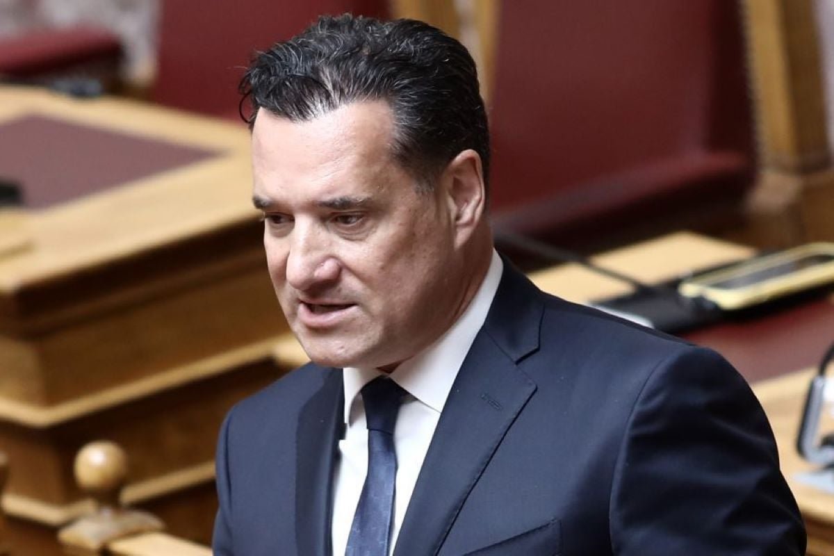 Άδωνις Γεωργιάδης: “Ο Τσίπρας είναι γυμνός” – “Ας αφήσει τα περί ηθικού πλεονεκτήματος στην άκρη”
