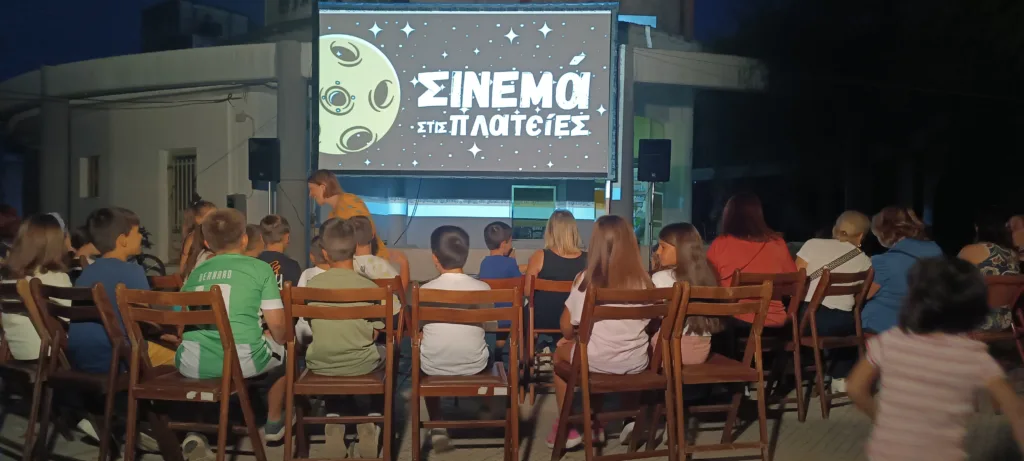 Το Διεθνές Φεστιβάλ Κινηματογράφου Ολυμπίας Μετατρέπει και Φέτος τις Πλατείες της Ηλείας σε Μαγικά Θερινά Σινεμά