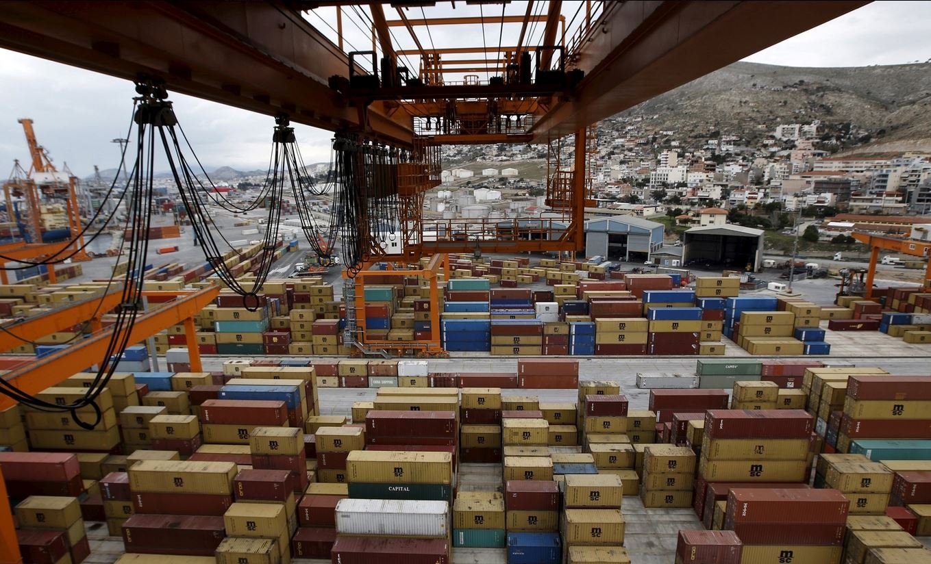 ΕΛΣΤΑΤ: Σταθερή Άνοδος Εξαγωγών τον Μάιο – Θετική Επίπτωση στο Εμπορικό Έλλειμμα