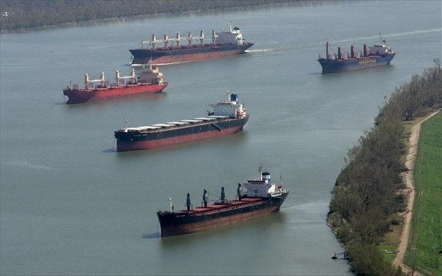 Ο Ελληνικός Εμπορικός Στόλος Ενισχύθηκε Κατά 1,8% τον Μάιο: Αναλυτικά Στοιχεία και Τάσεις
