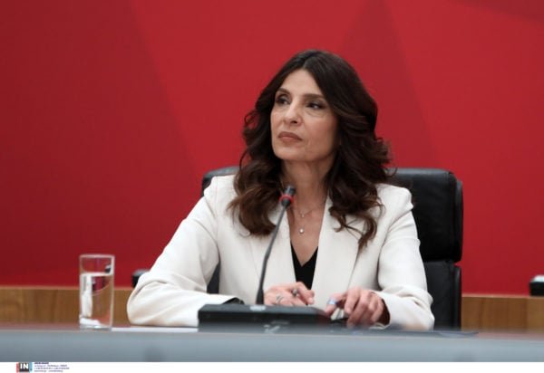 ΣΥΡΙΖΑ: Η Πόπη Τσαπανίδου αποχωρεί από το κόμμα και ανεξαρτητοποιείται