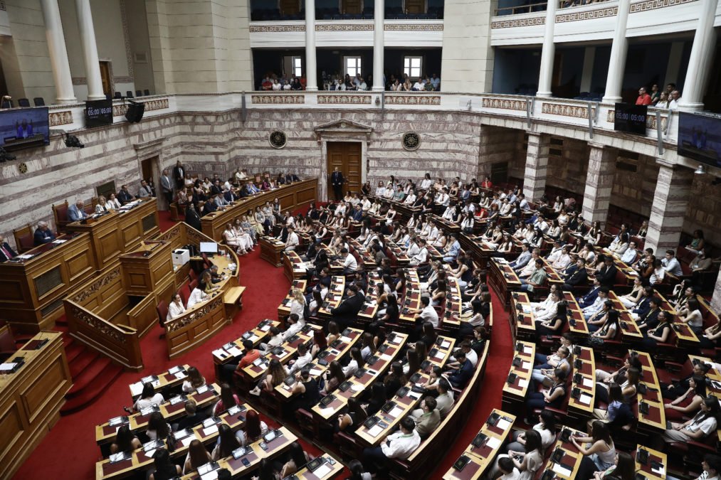 Ένσταση αντισυνταγματικότητας επί τροπολογιών απορρίφθηκε από την πλειοψηφία της Βουλής