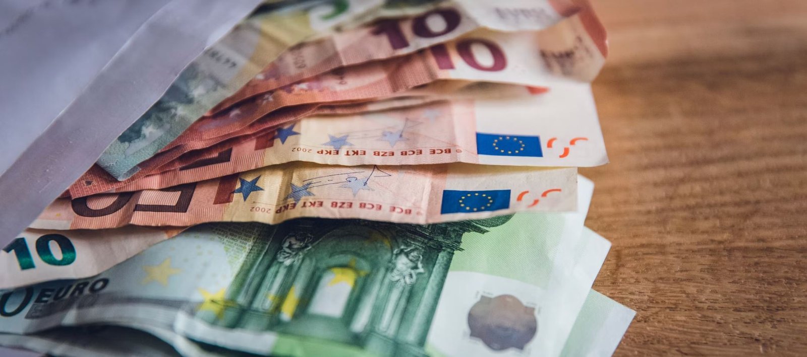 Συνταξιοδότηση: Θα αυξηθούν τα όρια ηλικίας στα 70 έτη; Τι απαντά η Kεραμέως – enikonomia.gr