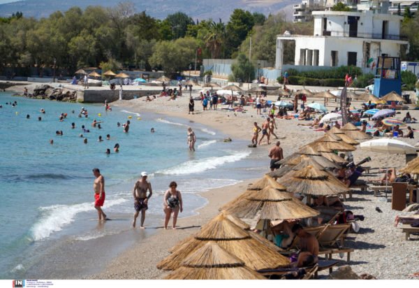 Παραλίες: Οι κανόνες για SUP, ρακέτες, ηχορύπανση και ελεύθερο κάμπινγκ – Πρόστιμα και όσα πρέπει να γνωρίζετε
