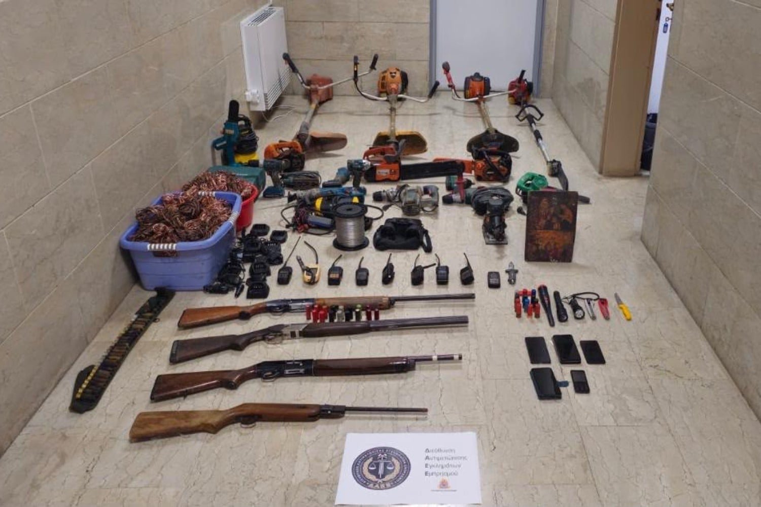Μεσσηνία: Τρεις συλληφθέντες για εμπρησμούς παραδίδονται στον εισαγγελέα μετά από διετή έρευνα