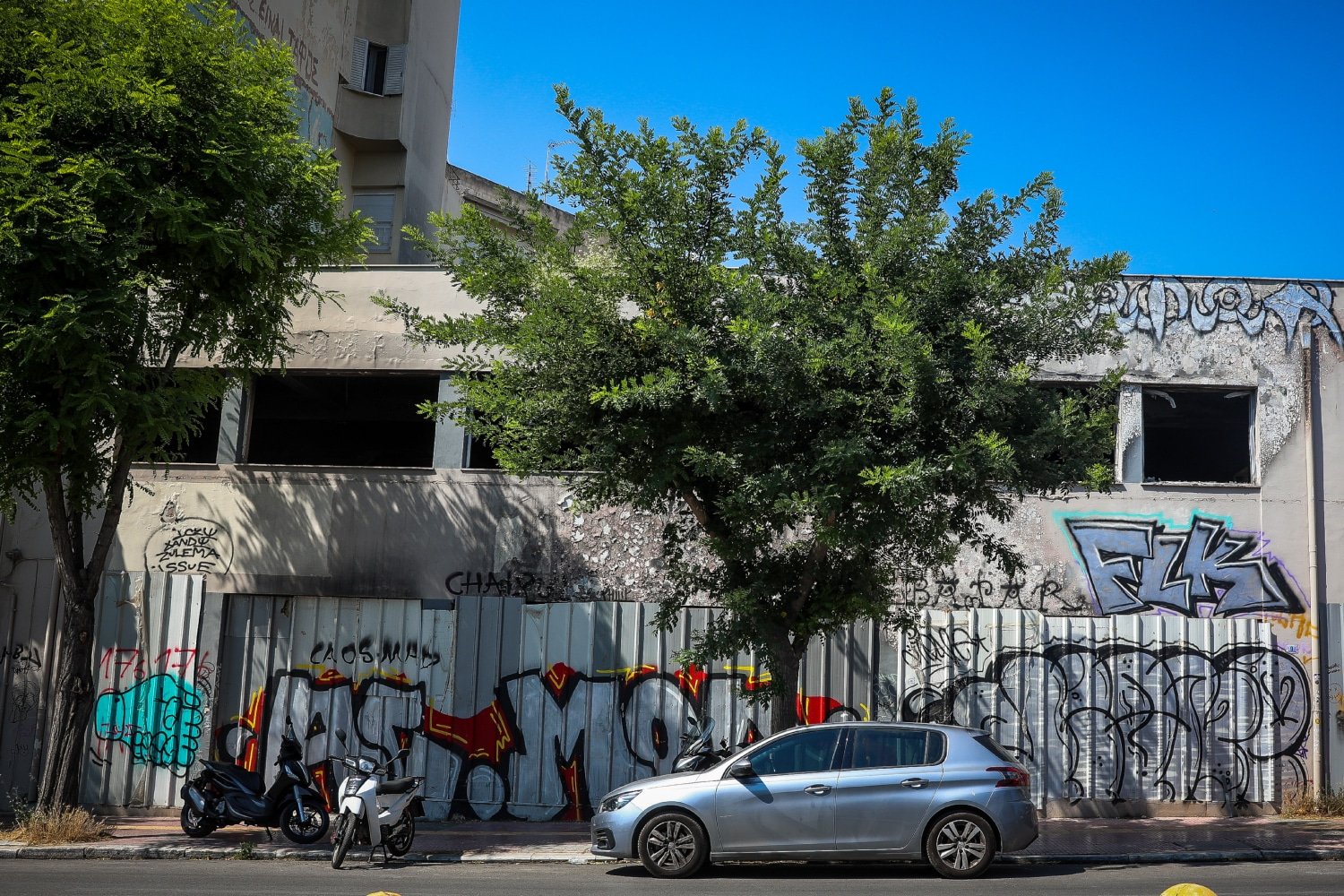Αγωνία στην Κυψέλη: Σορός σε βαλίτσα – Τι γνωρίζουμε για το θύμα και τις έρευνες της Αστυνομίας