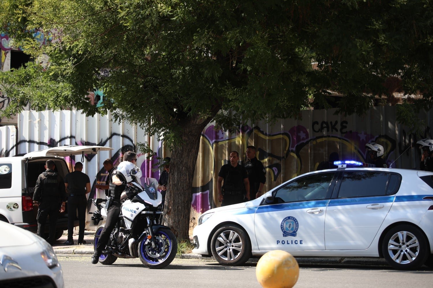 Κυψέλη: Σορός γυναίκας σε βαλίτσα πυροδοτεί θρίλερ – Η αιτία θανάτου παραμένει άγνωστη
