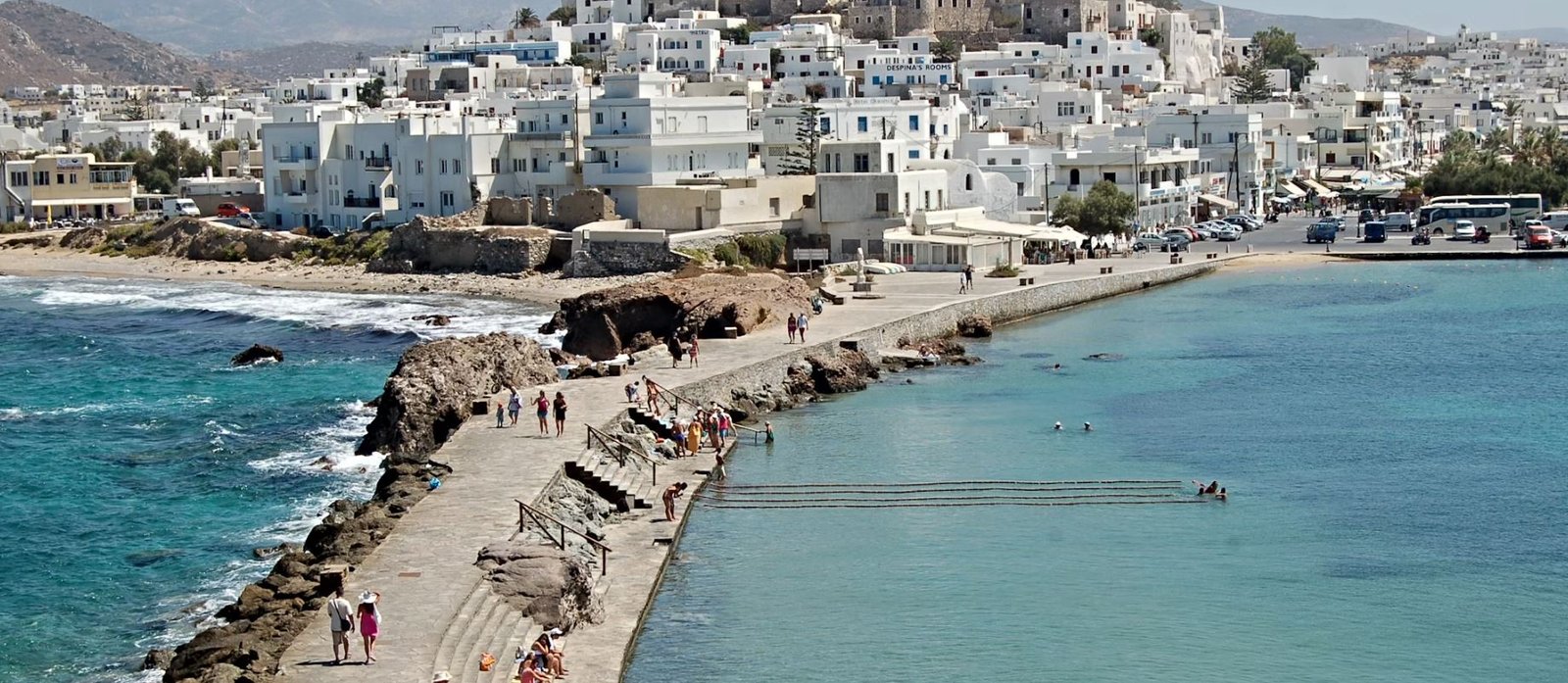 Τουριστικά Έσοδα 5,3 δισ. ευρώ στο πεντάμηνο του 2026: Στοιχεία για αφίξεις και ισοζύγιο τρεχουσών συναλλαγών