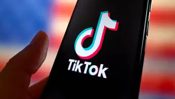 Έρευνα Reuters: Στο TikTok Ενημερώνονται οι Νέοι Έλληνες, Απομακρύνονται από τα Παραδοσιακά Μέσα