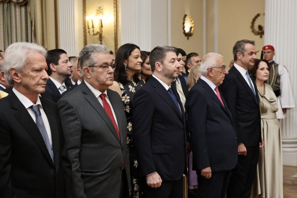 Ζωντανή κάλυψη: Η μεγάλη δεξίωση στο Προεδρικό Μέγαρο για την 52η επέτειο της Αποκατάστασης της Δημοκρατίας