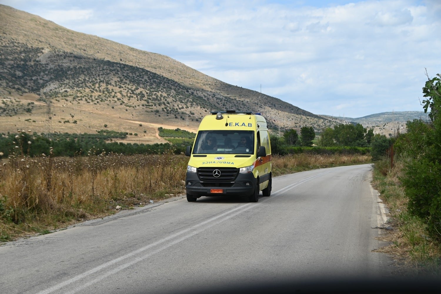 Κρήτη: Σοβαρή Σύγκρουση Οχημάτων στην Ηρακλείου-Μοιρών – Παιδί και Άνδρας Μεταφέρθηκαν στο Νοσοκομείο