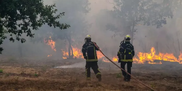 Φωτιές στη Γαλλία: Εκκενώσεις Δήμων κοντά στο Μπορντό, περισσότερα από 190.000 στρέμματα έχουν καεί