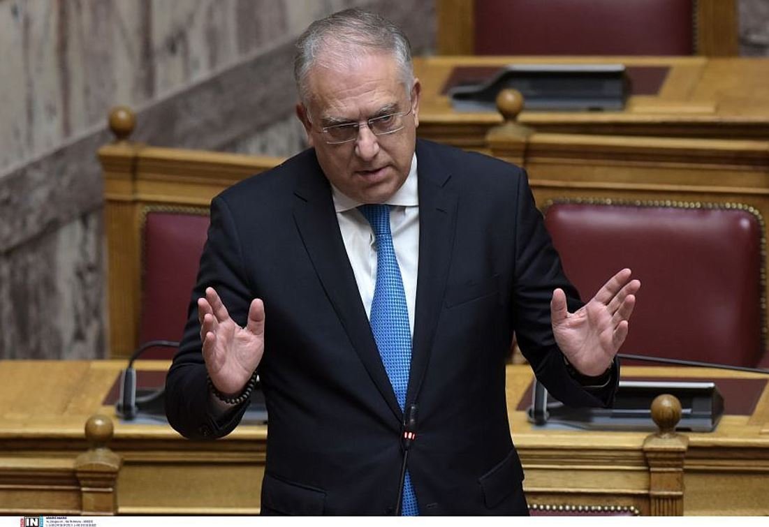 Τάκης Θεοδωρικάκος: Πιθανή παράταση μέτρων στήριξης για τα καύσιμα μετά τον Αύγουστο και μειώσεις τιμών σε βασικά αγαθά