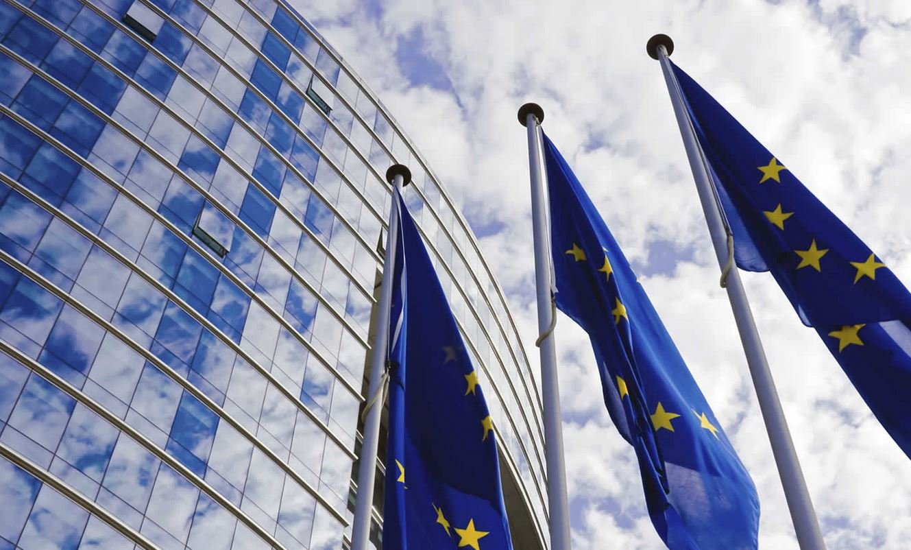 Ευρωπαϊκή Ένωση: Εξαίρεση Ρωσικών Γουνών και Δερμάτων Sable από νέες Κυρώσεις – Δικαίωση για την Ελληνική Γουνοποιία και την ΕΣΕΕ