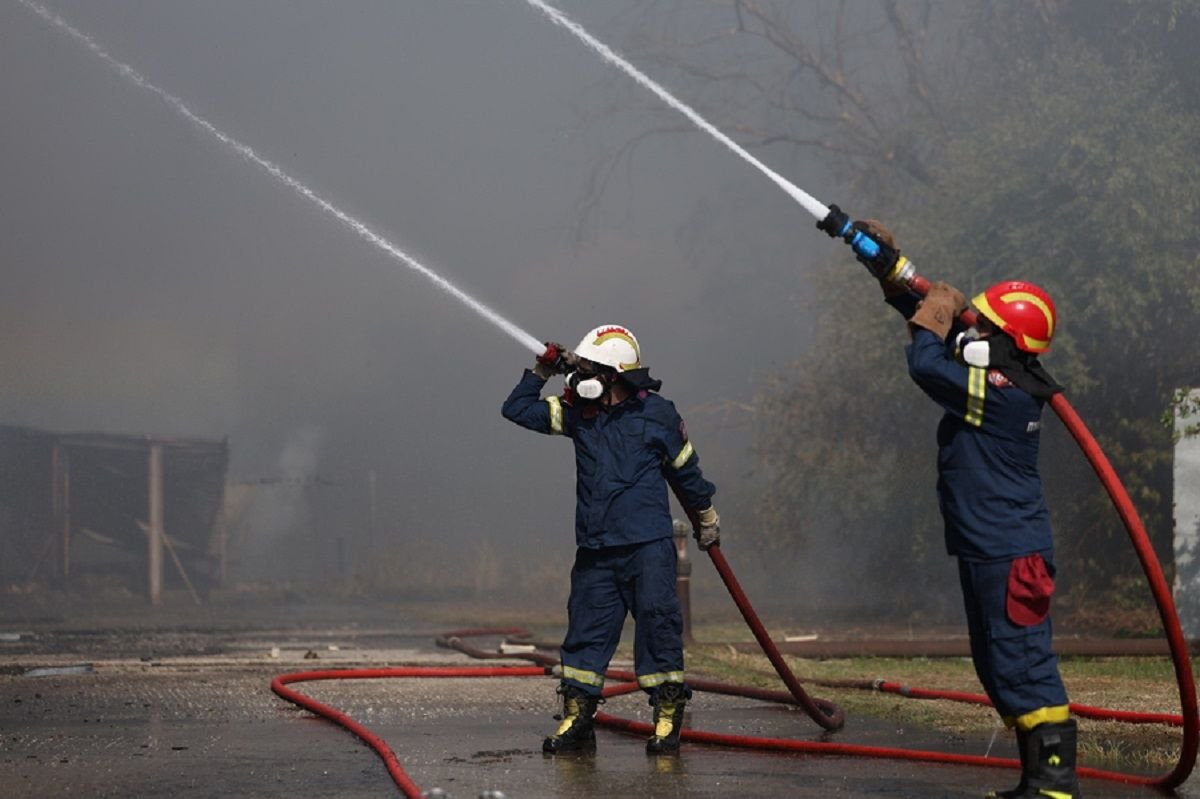 Πύρινη Λαίλαπα Μαίνεται σε Όλη τη Χώρα: Ενισχύονται οι Δυνάμεις κατάσβεσης στα Νέα Μέτωπα