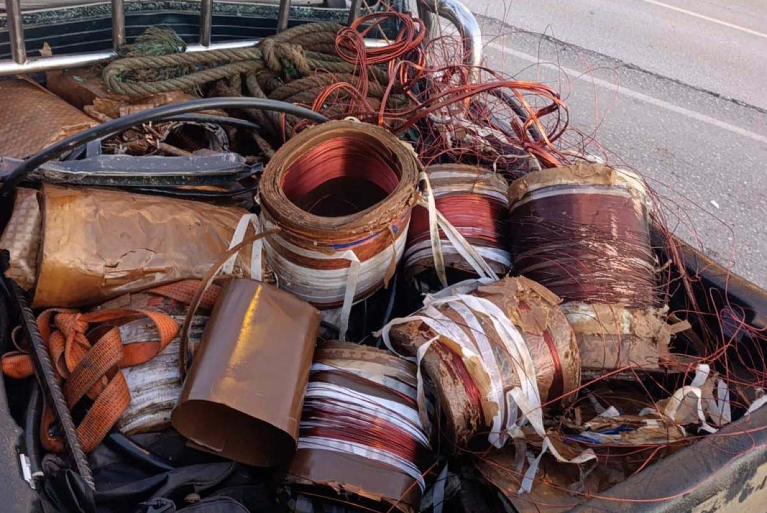 Θεσσαλονίκη: Σοβαρές κατηγορίες για τους τρεις συλληφθέντες που έκλεβαν μετασχηματιστές – Πυροβολισμοί κατά περιπολικού