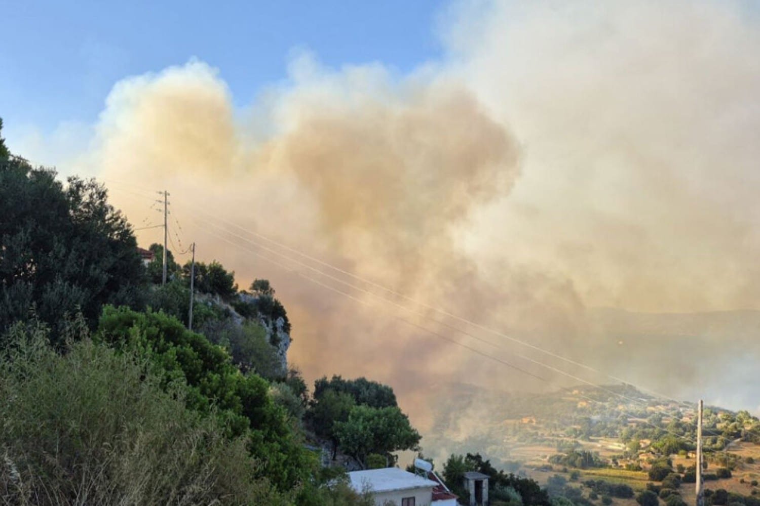 Σύλληψη 44χρονου για εμπρησμό στην Κεφαλονιά – Γνώριμος των Αρχών για παρόμοιες υποθέσεις