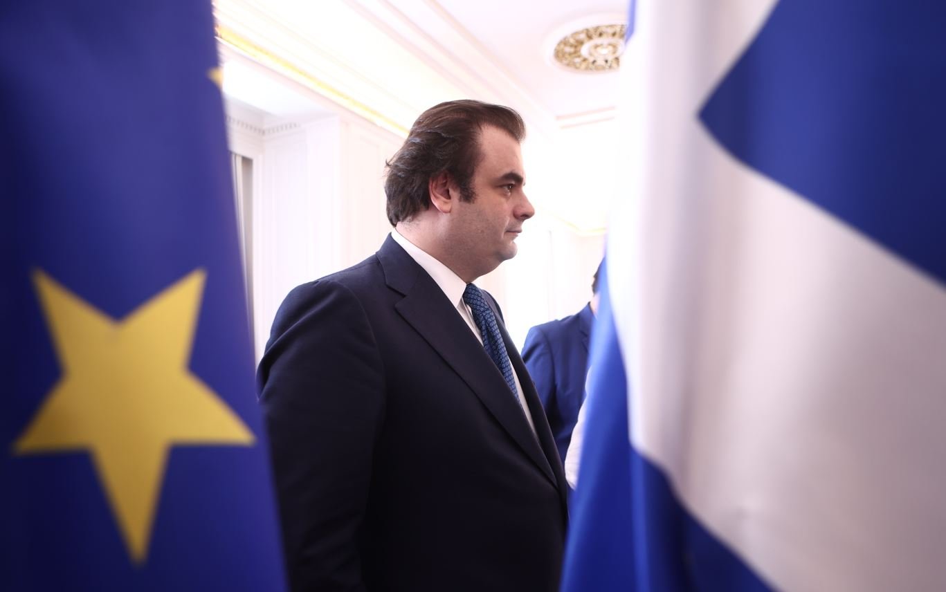 Ενεργοποίηση της Ρήτρας Διαφυγής: Ο Υπουργός Πιερρακάκης Υπέβαλε το Αίτημα στην Ευρωπαϊκή Επιτροπή για την Ενίσχυση της Ενεργειακής Ανθεκτικότητας