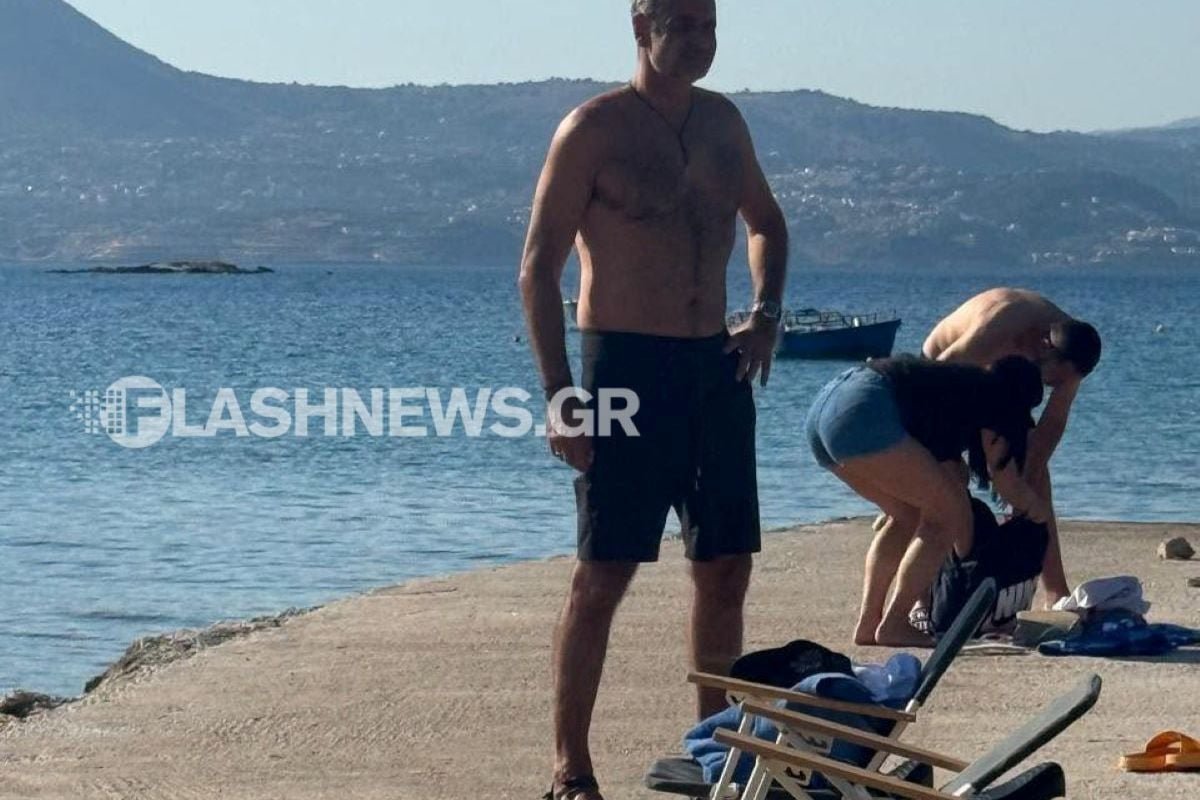 Κυριάκος Μητσοτάκης: Η πρωινή βουτιά του στο Μαράθι Χανίων και η αποκατάσταση μετά το ατύχημα με το ποδήλατο