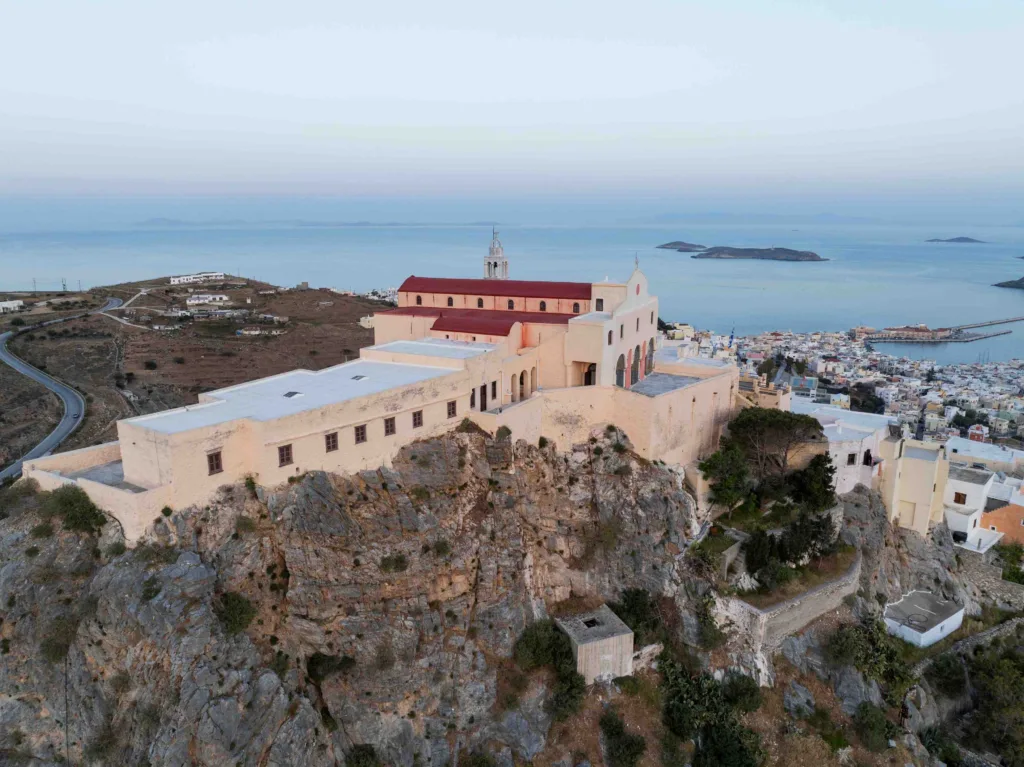 10 Χρόνια Διεθνές Φεστιβάλ Εκκλησιαστικού Οργάνου «ΑΝΩ»: Μια Δεκαετής Εορτή Πολιτισμού στη Σύρο