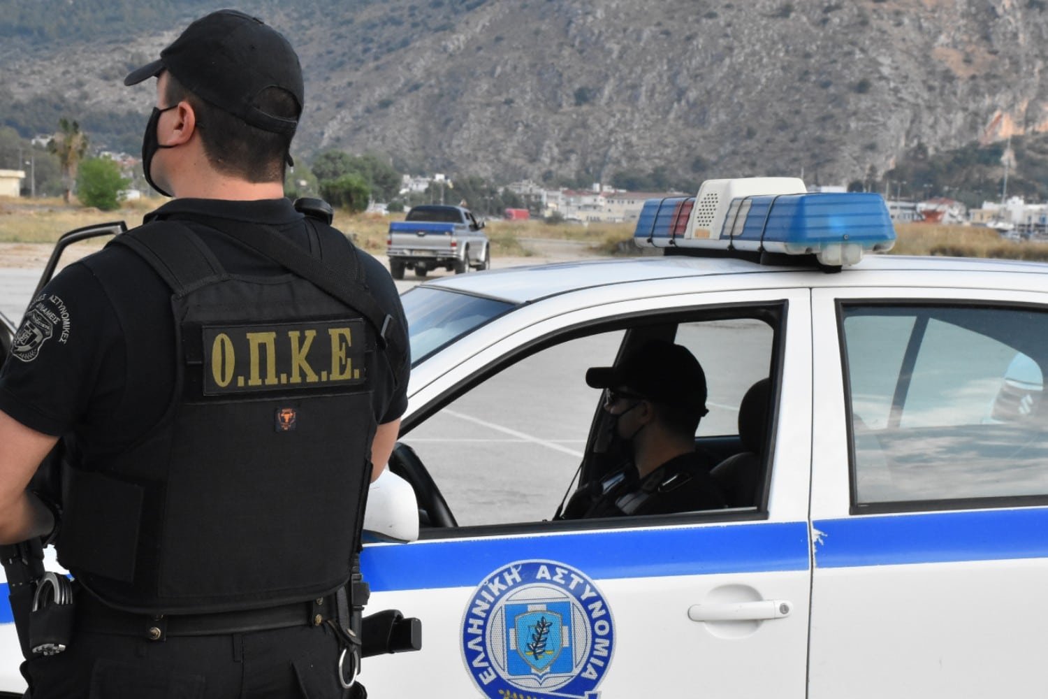 Επιτυχημένοι Έλεγχοι της ΕΛ.ΑΣ. στη Στερεά Ελλάδα: Κατασχέθηκαν Ναρκωτικά, Έξι Άτομα συνελήφθησαν