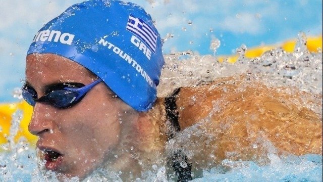 Ευρωπαϊκό Πρωτάθλημα Κολύμβησης: Η Ντουντουνάκη σπάει το πανελλήνιο ρεκόρ στα 100μ. πεταλούδα και προκρίνεται στον τελικό μαζί με τη Δαμασιώτη (Βίντεο)