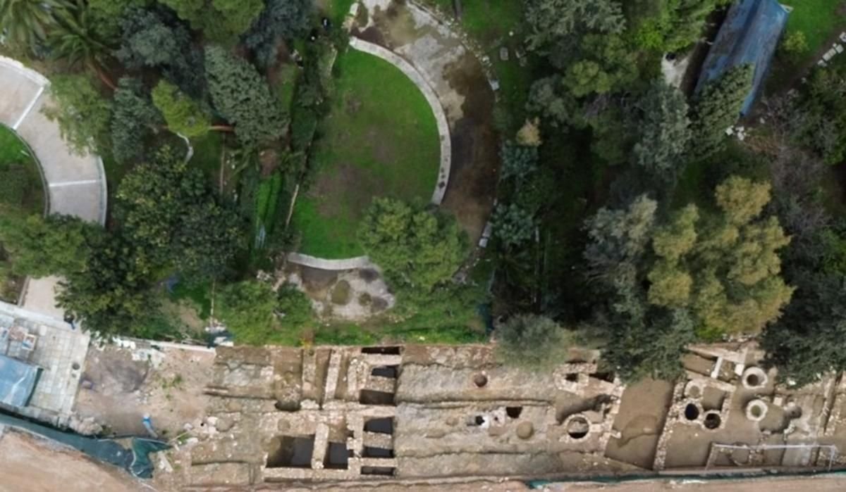 Αποκατάσταση και Ανάδειξη του Σημαντικού Ρωμαϊκού Μνημειακού Συνόλου στη Βασιλίσσης Όλγας