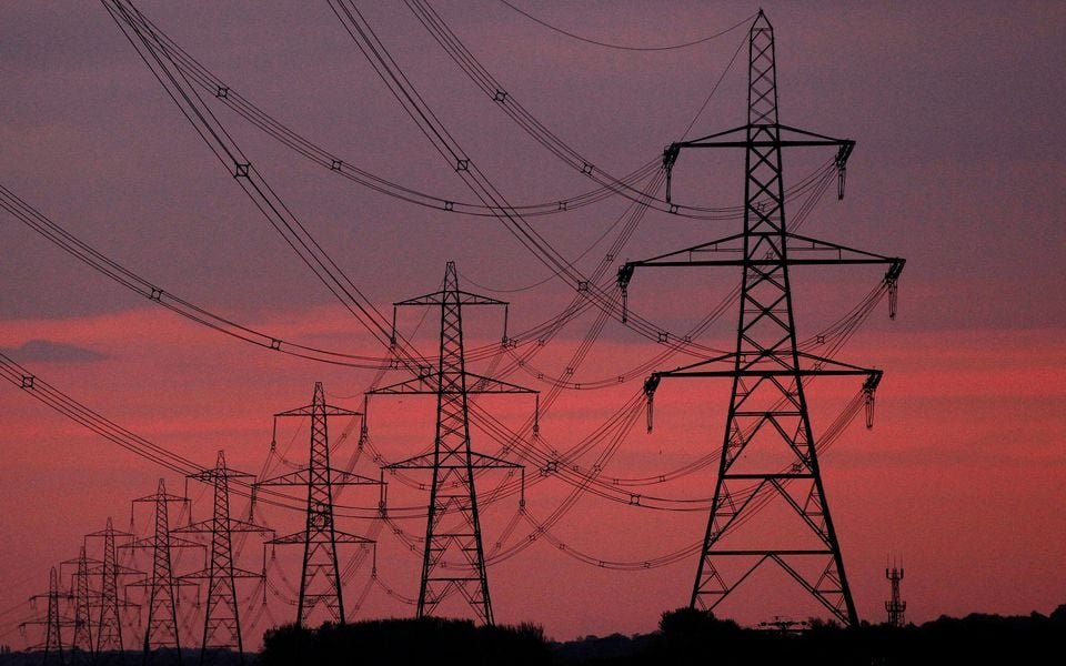Ενεργειακή Κρίση: Έκτακτα Μέτρα σε Ρουμανία και Ουγγαρία Λόγω Ιστορικής Ξηρασίας στον Δούναβη
