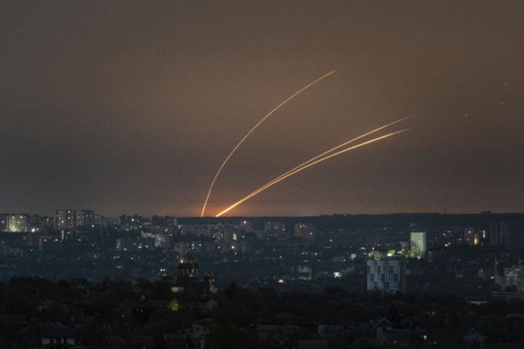 Μόσχα: Ουκρανική επίθεση με drones, στόχος αποθήκη της Wildberries – Τρεις τραυματίες και πυρκαγιά