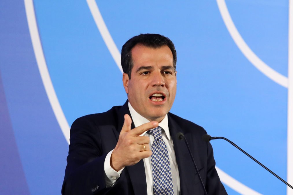 Ο Υπουργός Μετανάστευσης και Ασύλου, Θανάσης Πλεύρης, καταγγέλλει “fake news” για το μεταναστευτικό
